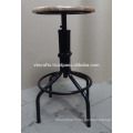 Tabouret de bar industriel pivotant avec plateau en bois